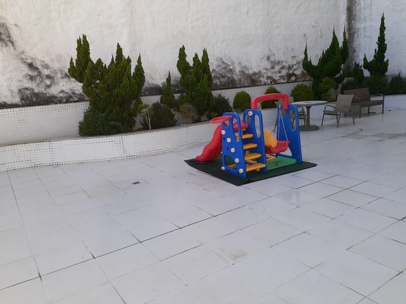 APARTAMENTO QUARTO E SALA VARANDA ELEVADOR PISCINA ACADEMIA GARAGEM LOCAÇÃO NA BARRA!!! Rua Cesar Zama Salvador - 