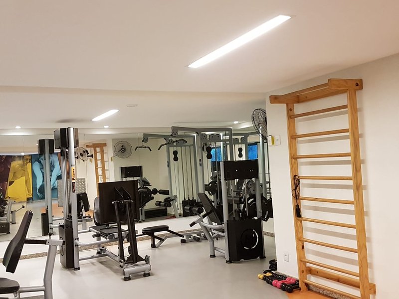 APARTAMENTO QUARTO E SALA VARANDA ELEVADOR PISCINA ACADEMIA GARAGEM LOCAÇÃO NA BARRA!!! Rua Cesar Zama Salvador - 