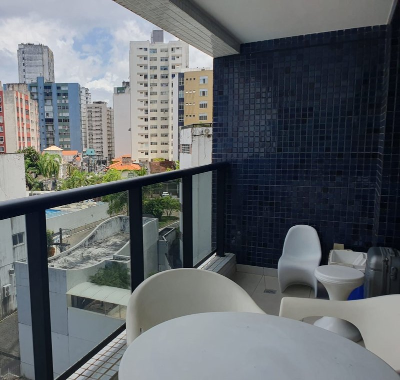 APARTAMENTO QUARTO E SALA VARANDA ELEVADOR PISCINA ACADEMIA GARAGEM LOCAÇÃO NA BARRA!!! Rua Cesar Zama Salvador - 