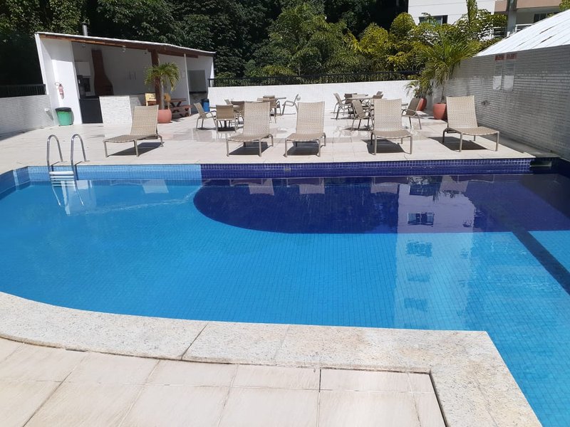 APARTAMENTO QUARTO E SALA VARANDA ELEVADOR PISCINA ACADEMIA GARAGEM LOCAÇÃO NA BARRA!!! Rua Cesar Zama Salvador - 