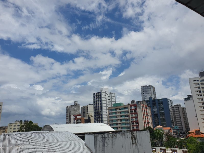APARTAMENTO QUARTO E SALA VARANDA ELEVADOR PISCINA ACADEMIA GARAGEM LOCAÇÃO NA BARRA!!! Rua Cesar Zama Salvador - 