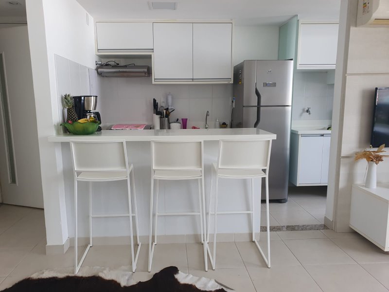 APARTAMENTO QUARTO E SALA VARANDA ELEVADOR PISCINA ACADEMIA GARAGEM LOCAÇÃO NA BARRA!!! Rua Cesar Zama Salvador - 