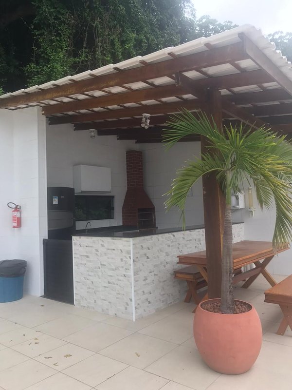 APARTAMENTO QUARTO E SALA VARANDA ELEVADOR PISCINA ACADEMIA GARAGEM LOCAÇÃO NA BARRA!!! Rua Cesar Zama Salvador - 