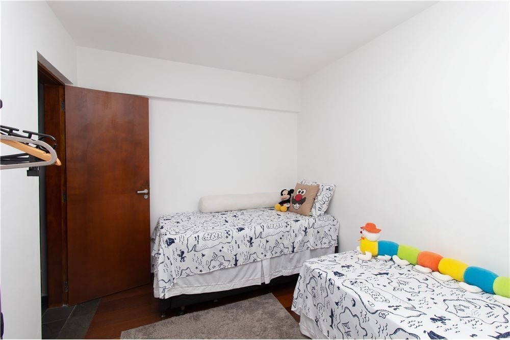 Apartamento à venda com 3 quartos, 143m² - Foto 43