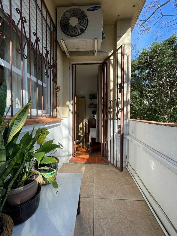 Apartamento com 3 dormitórios prox á Praça da Encol Jaime Telles Porto Alegre - 
