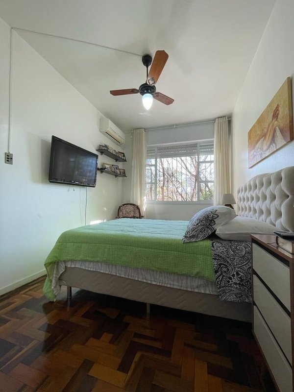 Apartamento com 3 dormitórios prox á Praça da Encol Jaime Telles Porto Alegre - 