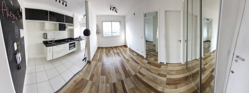 ALUGA-SE APT, 32M&sup2; - JANELA ANTI RU&Iacute;DO &ndash; R$1.750,00 Rua Torres da Barra São Paulo - 