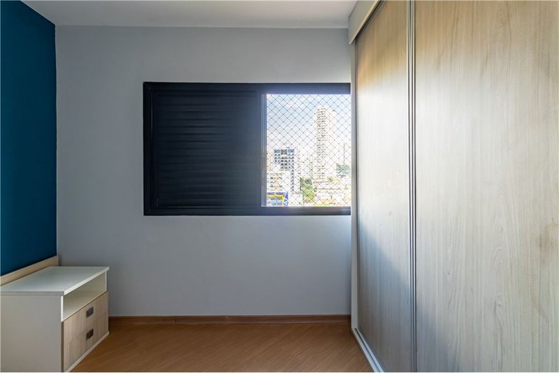 Apartamento na Saúde com 79m² Santo Irineu São Paulo - 