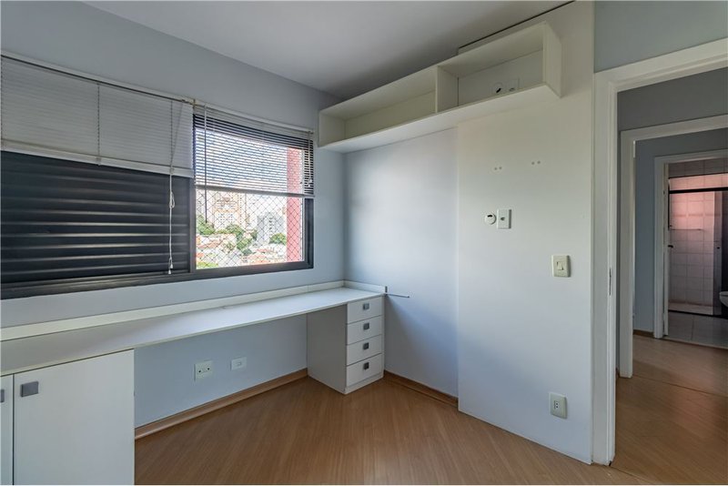 Apartamento na Saúde com 79m² Santo Irineu São Paulo - 