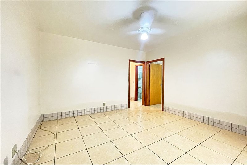 Apartamento de 2 dormitório á 750m do Bourbon Shopping Wallig Adão Baino Porto Alegre - 