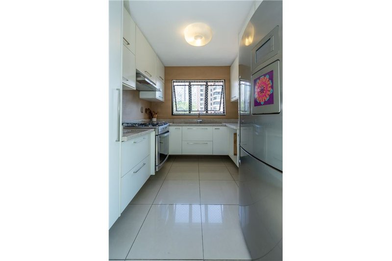 Apartamento na Vila Suzana com 3 suítes 185m² Karl Richter São Paulo - 