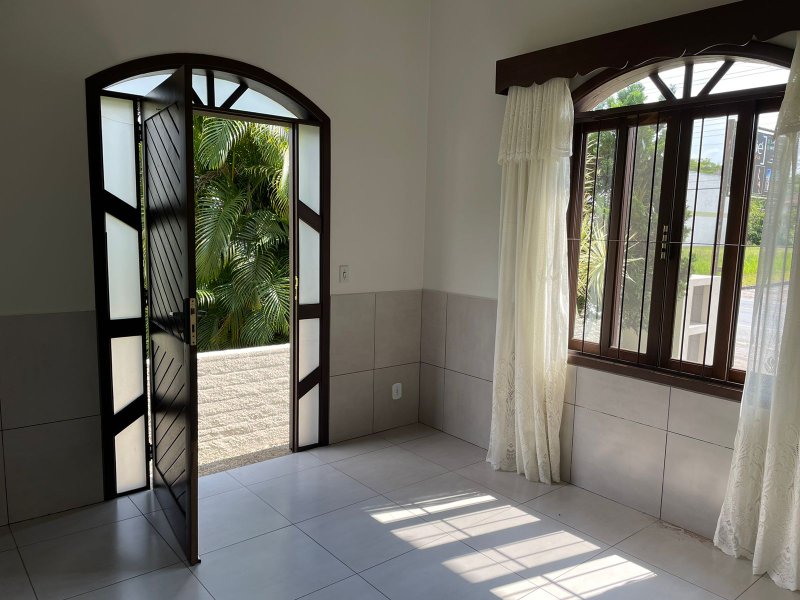 Apartamento no Térreo - Timbó - 
