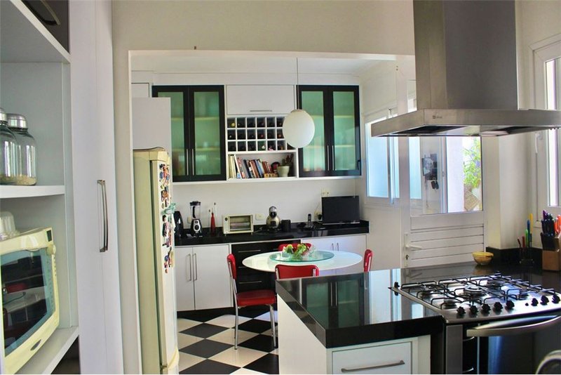 Casa em Condomínio AZC 52 Casa 601181053-4 3 suítes 285m² Zeferino da Costa São Paulo - 