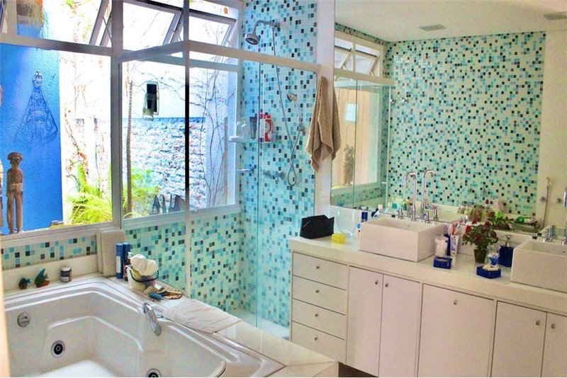 Casa em Condomínio AZC 52 Casa 601181053-4 3 suítes 285m² Zeferino da Costa São Paulo - 