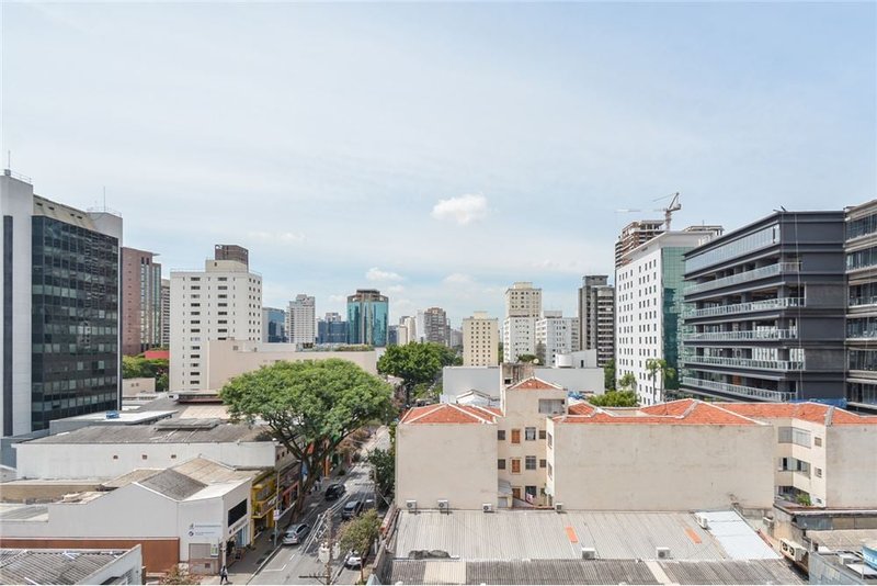 Apartamento no Itaim Bibi com 2 dormitórios 75m² João Cachoeira São Paulo - 