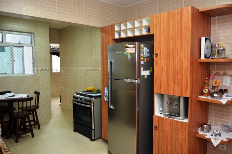 Apartamento à venda com 3 quartos sendo 2 suite, 152m² por R$ 325.000,00 Avenida Bernardo Vieira de Melo Jaboatão dos Guararapes - 