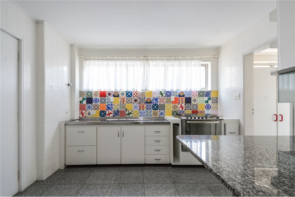 Apartamento à venda com 3 quartos, 158m² - Foto 5