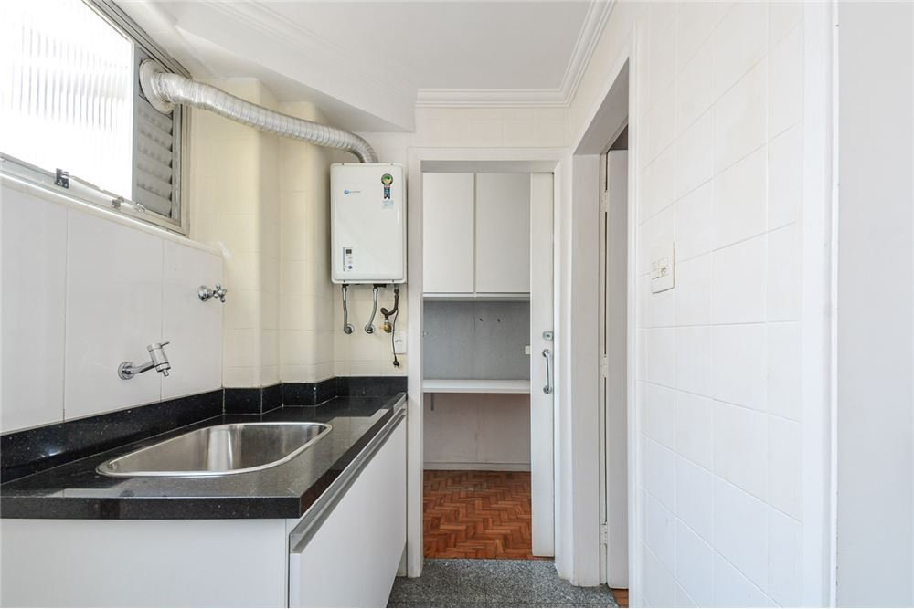 Apartamento à venda com 3 quartos, 158m² - Foto 11