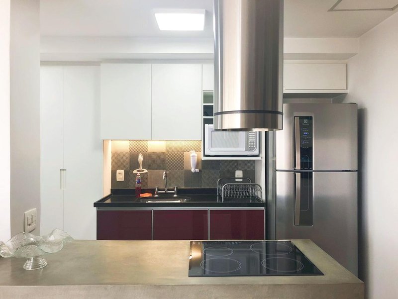 CODE BERRINI -APARTAMENTO PARA VENDA 1 DORM PRÓXIMO A PONTE ESTAIDA MOBILIADO COMPLETO Rua Castilho São Paulo - 