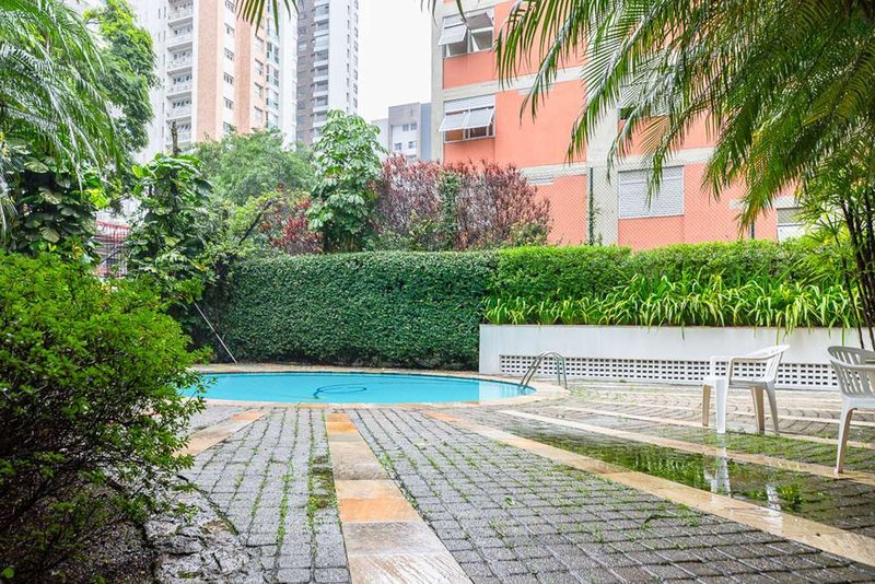 Apartamento em Moema com 3 suítes 251m² AV AGAMI São Paulo - 