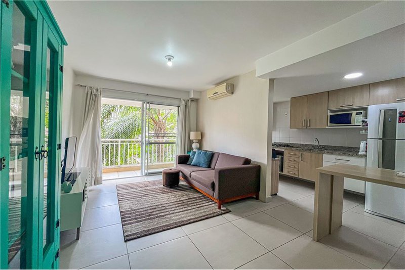 Apartamento á 4 min do Lindóia Tênis Clube Mauro Guedes de Oliveira Porto Alegre - 
