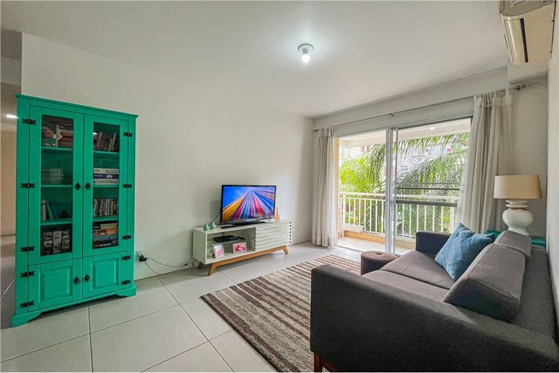 Apartamento á 4 min do Lindóia Tênis Clube Mauro Guedes de Oliveira Porto Alegre - 