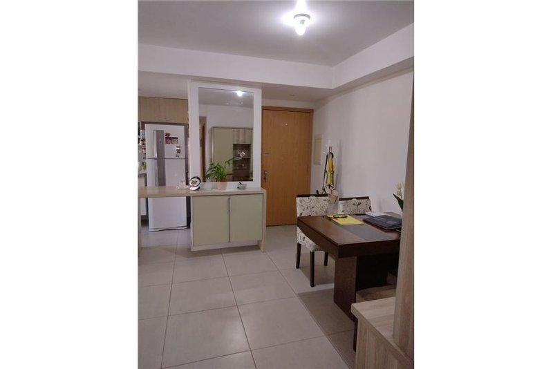 Apartamento á 4 min do Lindóia Tênis Clube Mauro Guedes de Oliveira Porto Alegre - 
