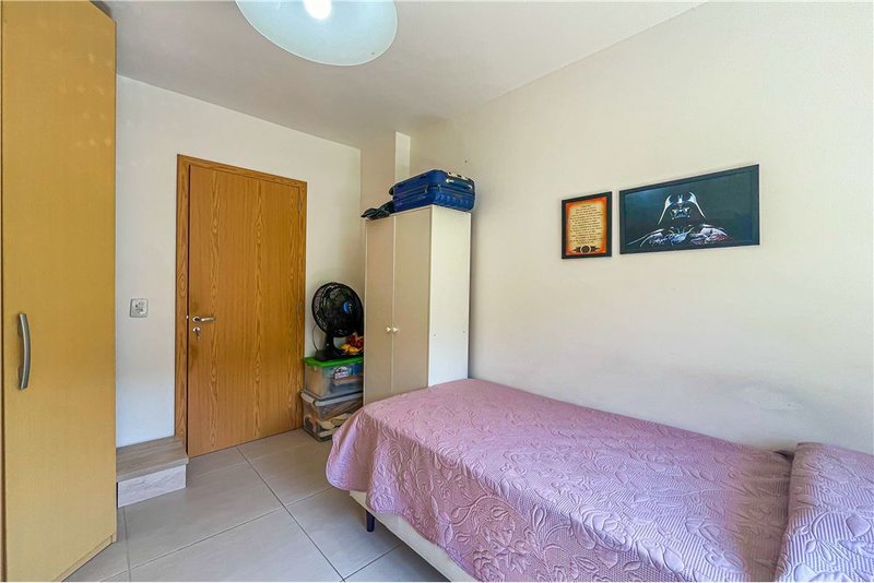 Apartamento á 4 min do Lindóia Tênis Clube Mauro Guedes de Oliveira Porto Alegre - 