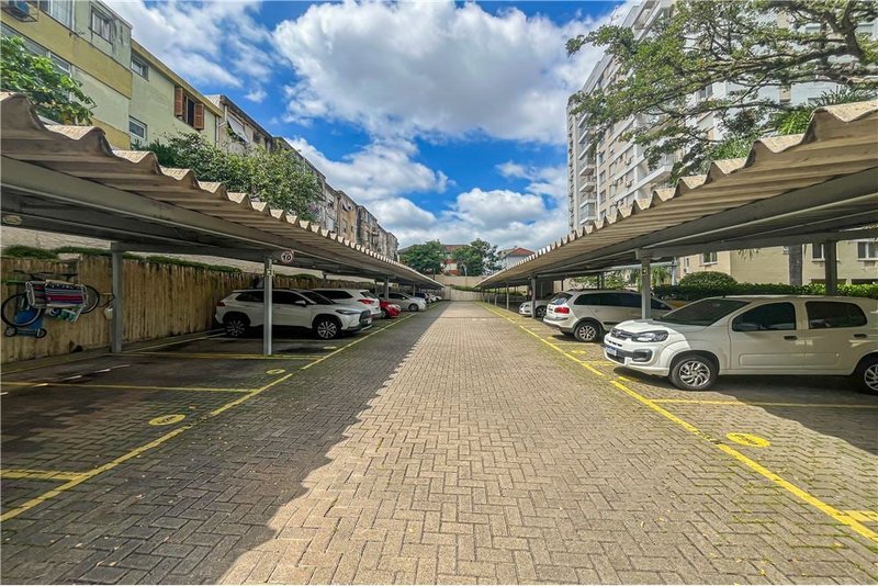 Apartamento á 4 min do Lindóia Tênis Clube Mauro Guedes de Oliveira Porto Alegre - 