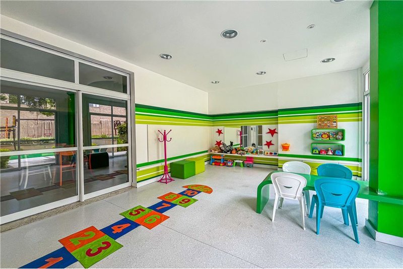 Apartamento á 4 min do Lindóia Tênis Clube Mauro Guedes de Oliveira Porto Alegre - 