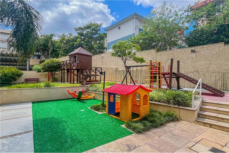 Apartamento á 4 min do Lindóia Tênis Clube Mauro Guedes de Oliveira Porto Alegre - 