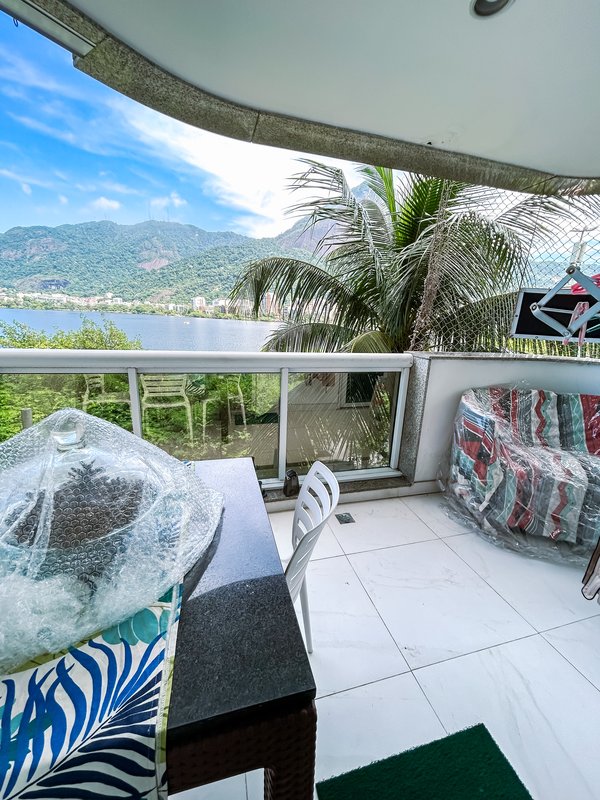 Apartamento vista para a Lagoa - Rio de Janeiro - 