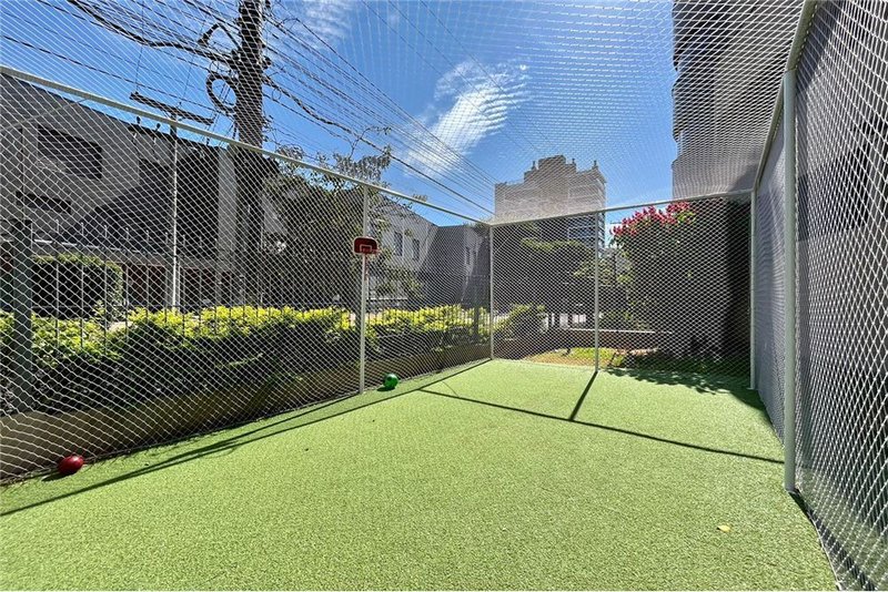 Apartamento com 3 dormitórios á 250m da Rua Anita Garibaldi Afonso Taunay Porto Alegre - 