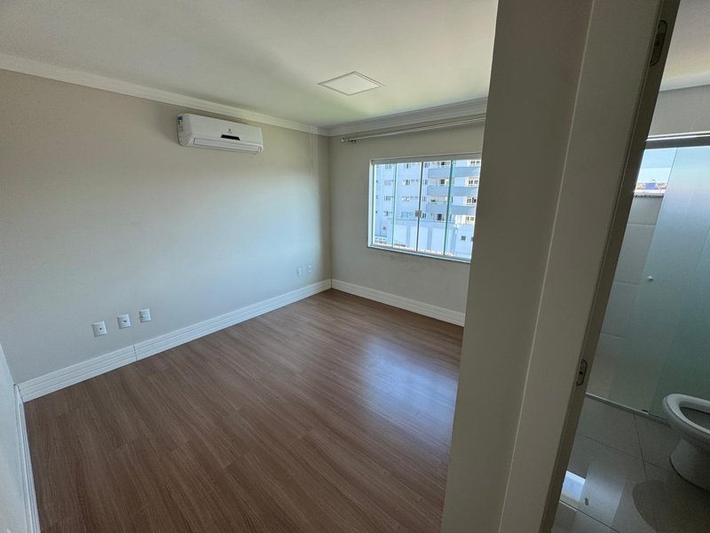 Apartamento no Edifício Belmont  Timbó - 