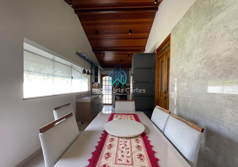 Casa com 3 Quartos por R$ 650.000,00 - Parque Freixal - Guapimirim - RJ Rua José Geraldo Guapimirim - 