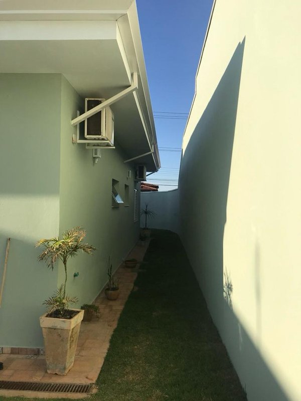 Incrível residência alto padrão localizada no bairro Colina Verde - Tatuí - 