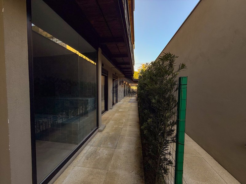 CASA PÉ NA AREIA NA PRAIA DA BALEIA TOWN HOUSE - À VENDA  São Sebastião - 