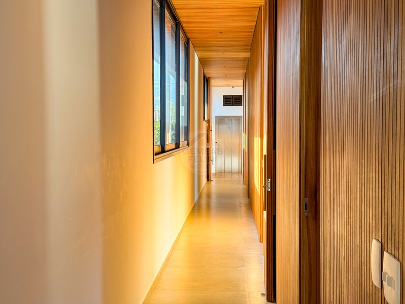 CASA PÉ NA AREIA NA PRAIA DA BALEIA TOWN HOUSE - À VENDA  São Sebastião - 