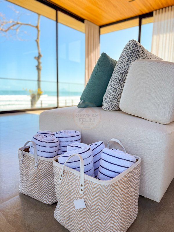 CASA PÉ NA AREIA NA PRAIA DA BALEIA TOWN HOUSE - À VENDA  São Sebastião - 