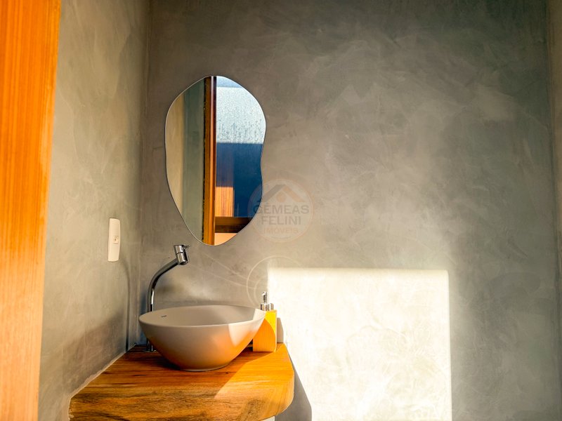 CASA PÉ NA AREIA NA PRAIA DA BALEIA TOWN HOUSE - À VENDA  São Sebastião - 