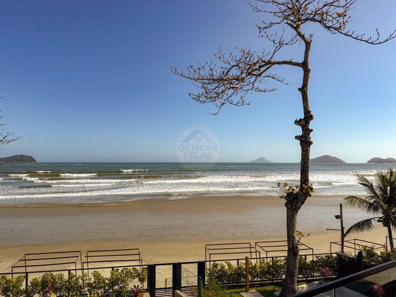 CASA PÉ NA AREIA NA PRAIA DA BALEIA TOWN HOUSE - À VENDA  São Sebastião - 