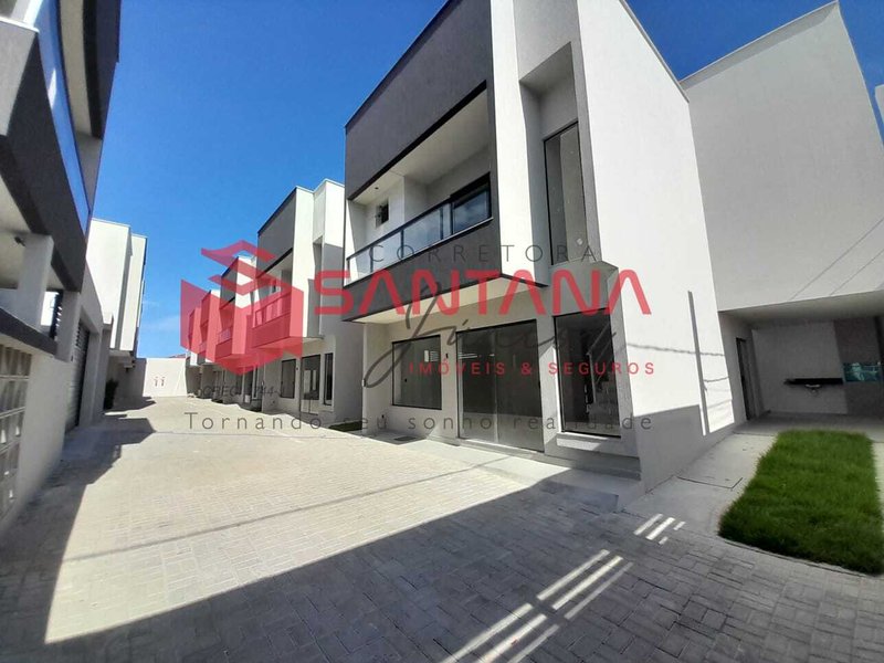 Casa em condomínio 4/4 sendo 3 suítes em Buraquinho  (INDISPONÍVEL) R. Jorge Amado  Lauro de Freitas - 