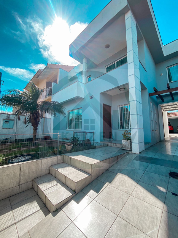 Casa c/edícula fundos na Av Edu las casas Avenida Edu Las Casas Porto Alegre - 