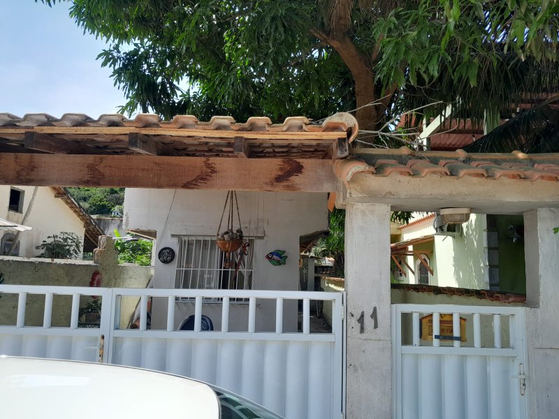 Vendo Duas Casas Iguabinha  Araruama - 