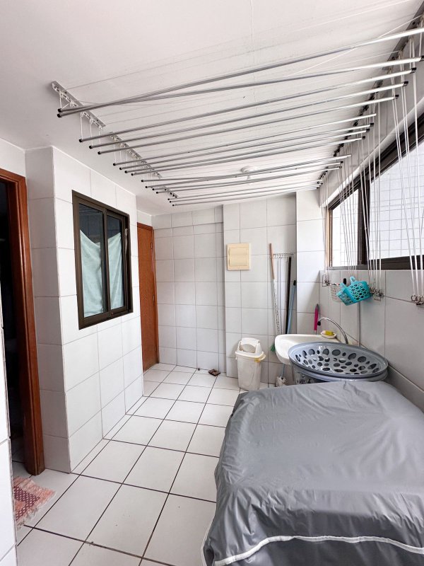 Apartamento novo à venda com 2 quartos, 155,25m² por R$ 1.250.000,00 Avenida Boa Viagem Recife - 