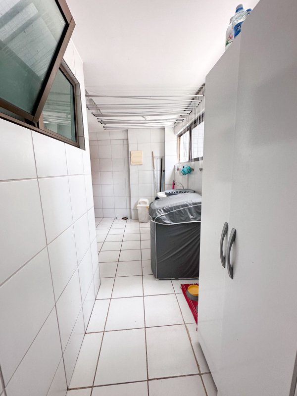 Apartamento novo à venda com 2 quartos, 155,25m² por R$ 1.250.000,00 Avenida Boa Viagem Recife - 