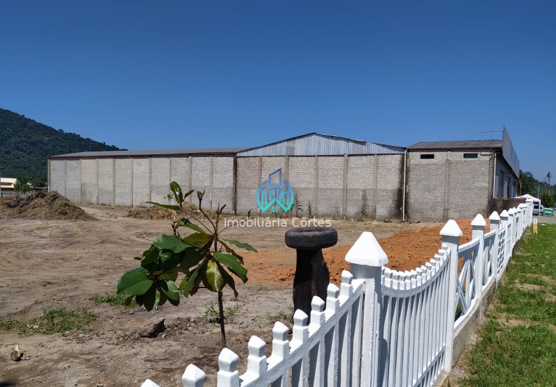 Terreno plano à venda com 2160m² por R$ 2.178.000,00 no Jardim, Guapimirim - RJ Rua Edgard Barbosa Guapimirim - 