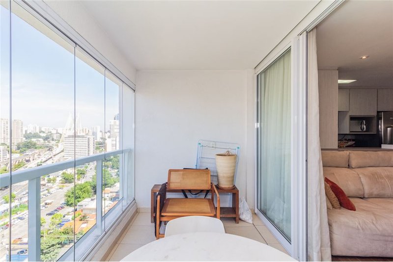 Apartamento no Brooklin com 67m² Castilho São Paulo - 