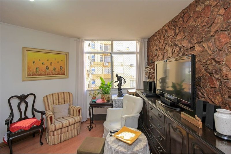 Apartamento de 3 dormitórios na Av Wenceslau Escobar Wenceslau Escobar Porto Alegre - 