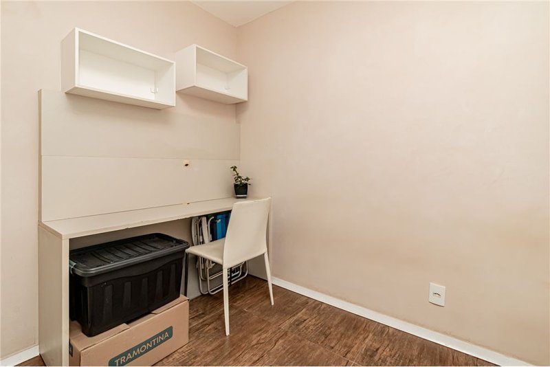 Apartamento de 3 dormitórios á 4 min da Av Baltazar De Oliveira Garcia Engenheiro Francisco Rodolfo Simch Porto Alegre - 